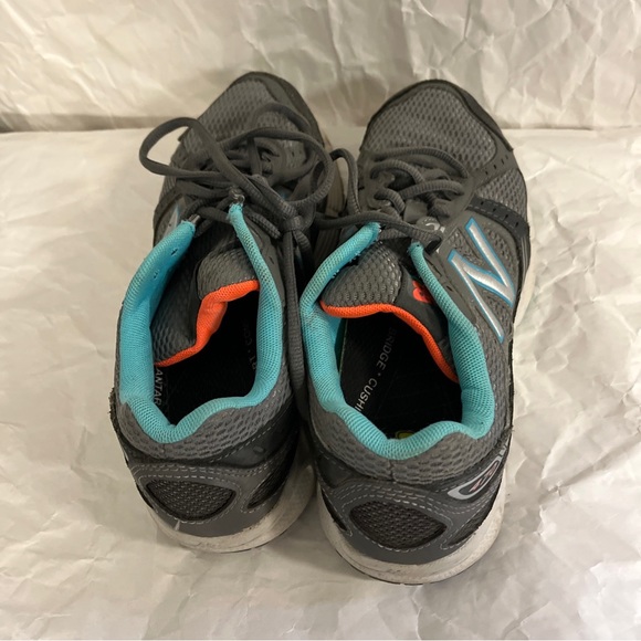 New Balance 470 Womens size 8 gray/ Green Running Shoes Lace Up. - Picture 5 of 7
